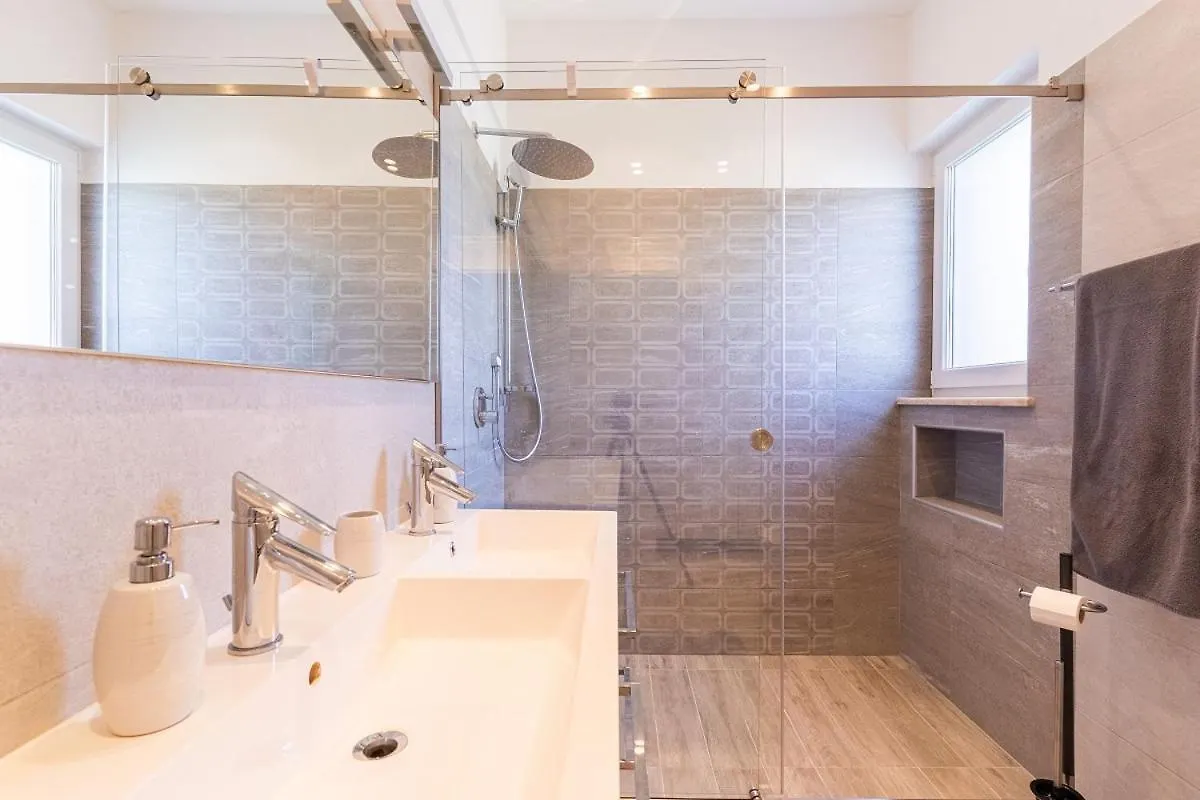 Apartman Kula Cres 0*,  Croatia