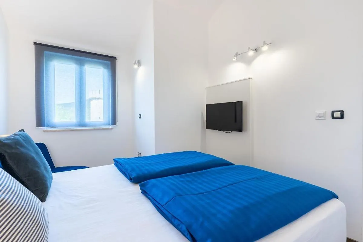 Apartman Kula Cres 0*,